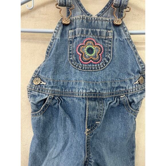 Oshkosh B’gosh 9 months Girls Vestbak Overalls Embroidered Floral Pocket Retro - Picture 2 of 4